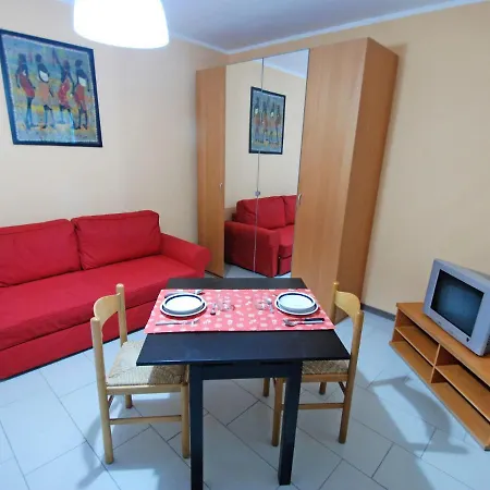La Remise-1 By Interhome شقة